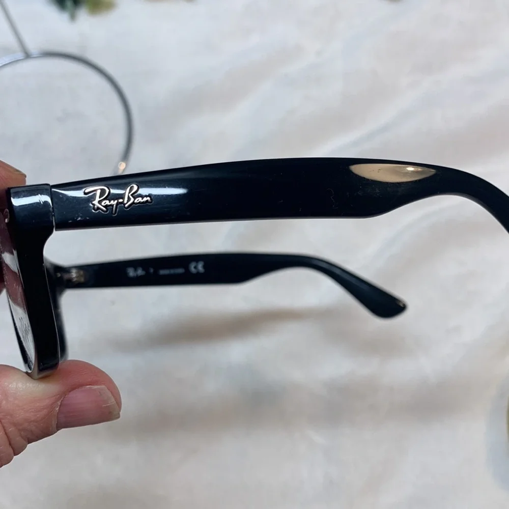 Kids Ray ban eyeglass frames. Black plastic 46/16 125